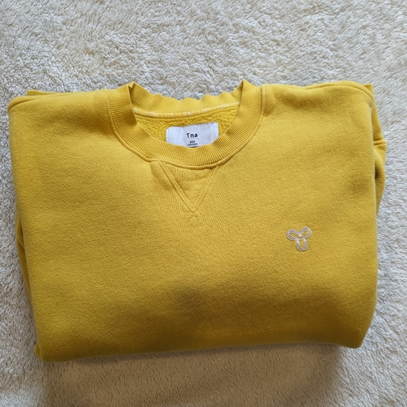 TNA Sweatshirt - Picture 2 of 3